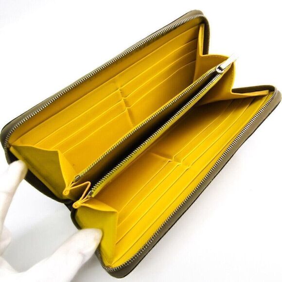 Celine Large Ziped Multifunction 105003 Women's  Calfskin Long Wallet - Picture 3 of 11